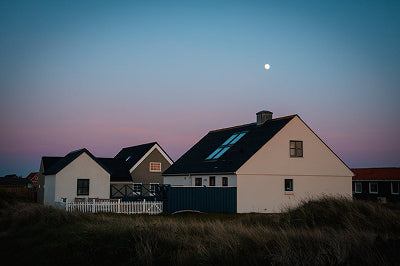 The Scandinavian atmosphere is inspired by the layout of the 50s and 70s and is intended for lovers of relaxing and warm decoration.